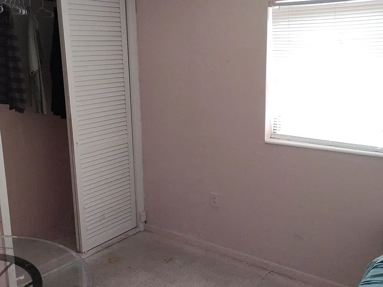 469 Stipe St — Photo 3