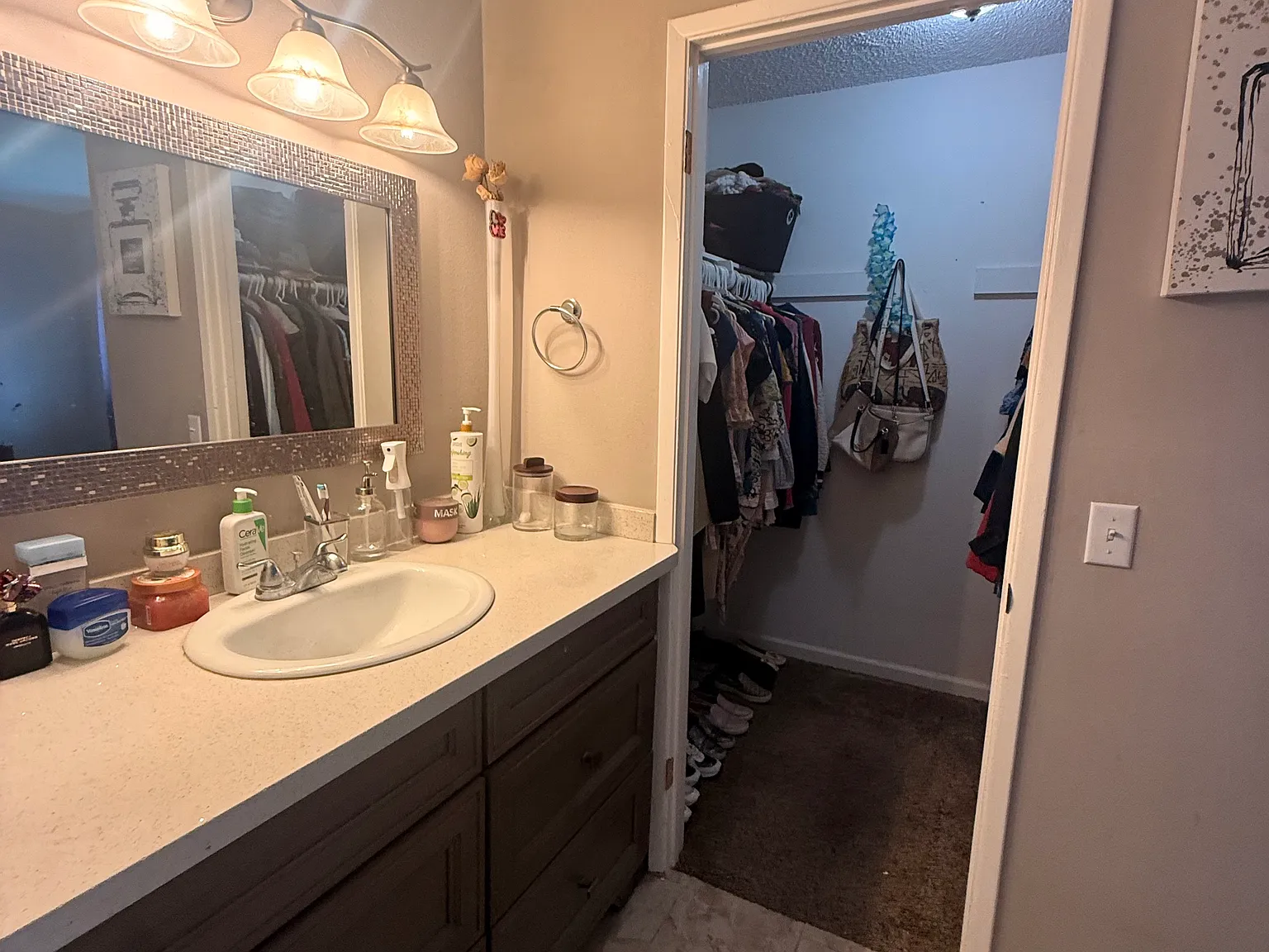3 bed, 1642 sqft, $3,050 — Photo 3