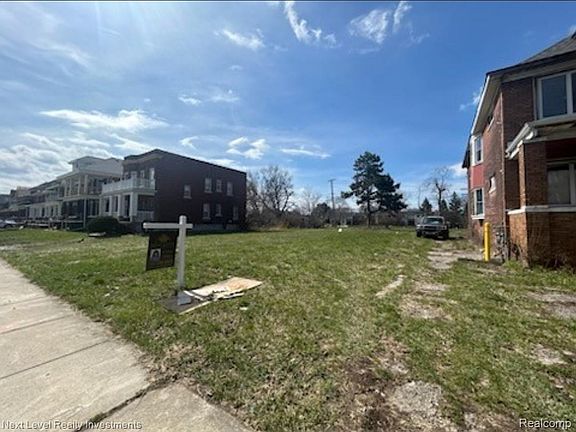 5th image of 7435 Churchill St