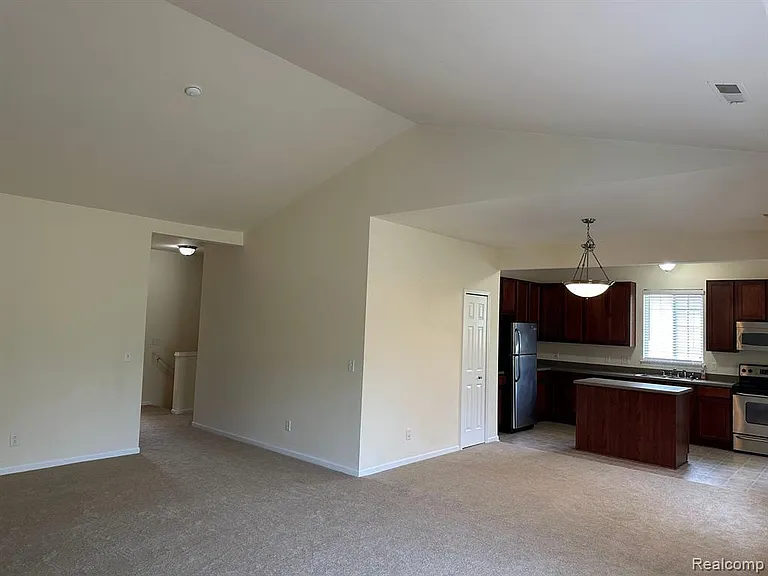 2156 Pinecroft Dr — Photo 11