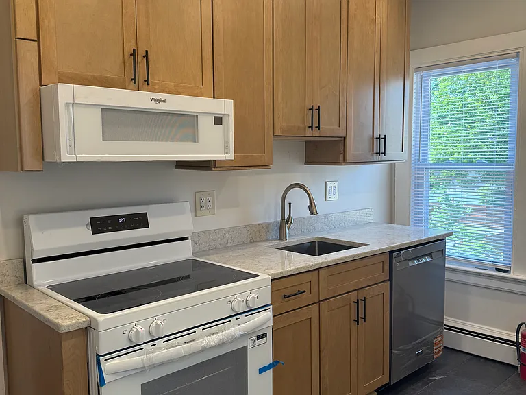 206 Speedwell Ave #2 — Photo 3