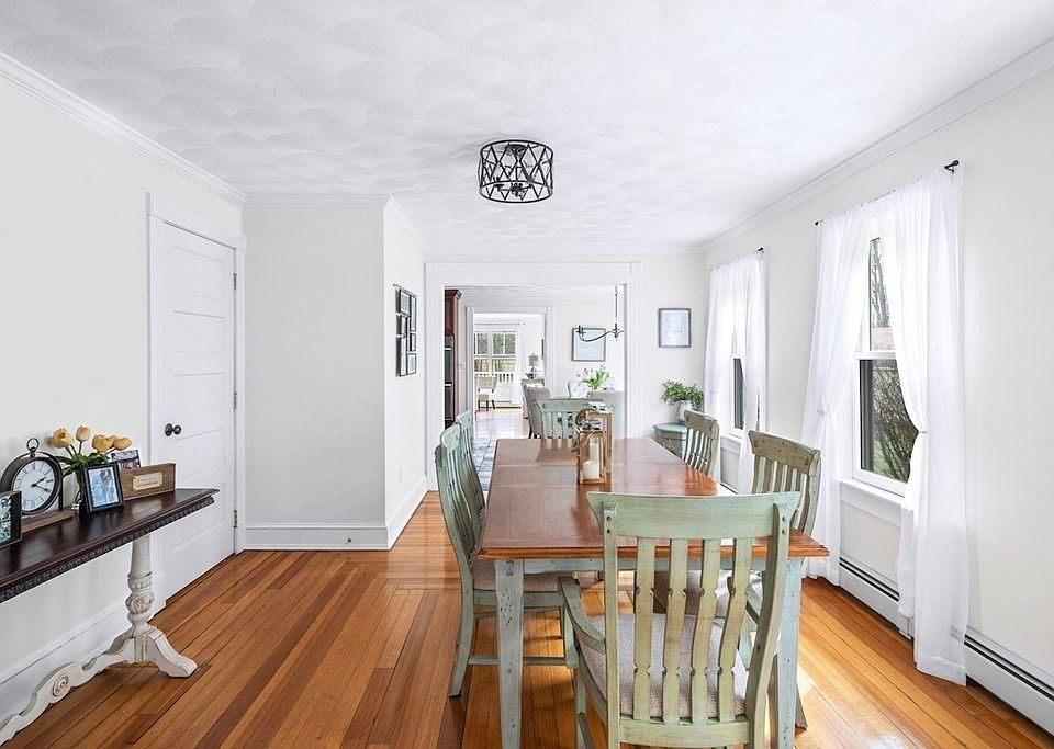 83 Chestnut St, Andover, MA 01810 Zillow