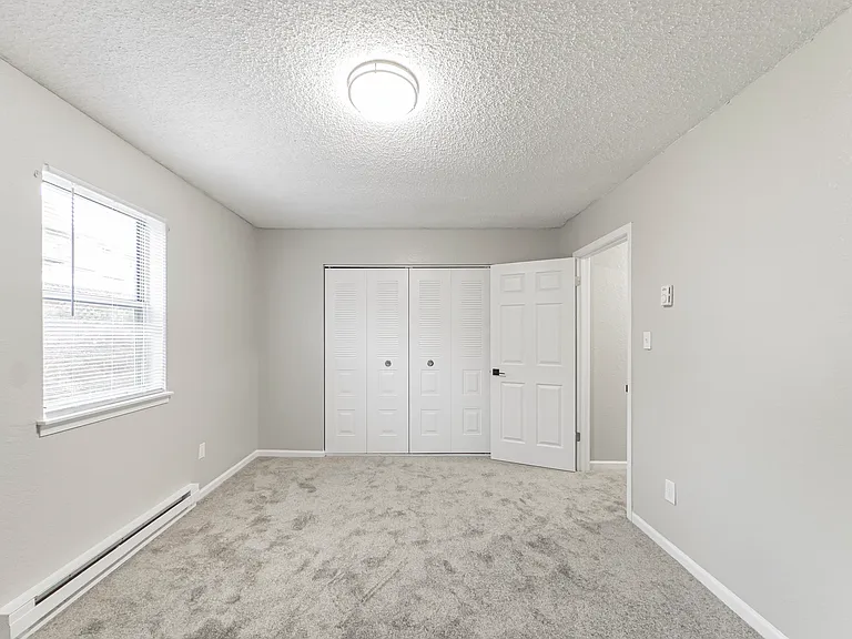 Yorktowne Pointe — Photo 23