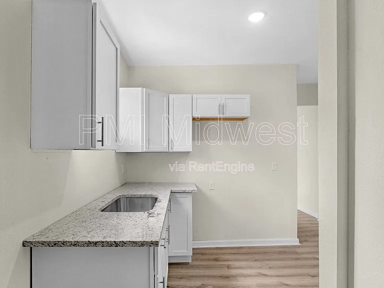 2235 Dr Martin Luther King Jr St — Photo 12