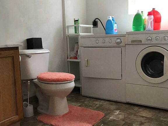 1st Floor full bath and laundry