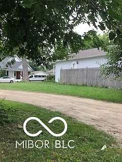 103 N Bradley Ave photo 1