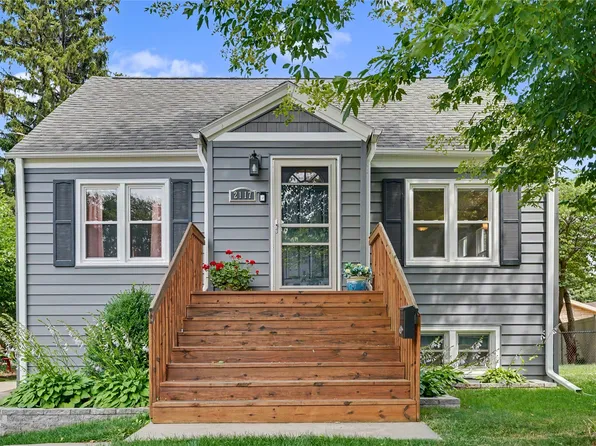 2117 44th St, Des Moines, IA 50310