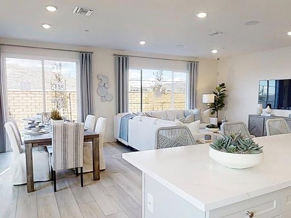 4th image of 2334 Lingcod Way