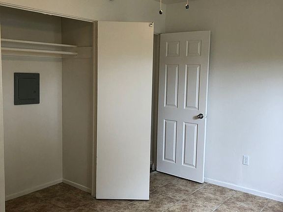 5th image of 441 Claydelle Ave APT D