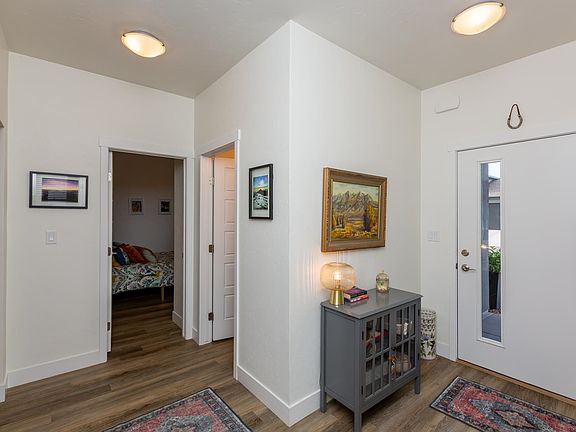 3rd image of 1674 Tungsten Way