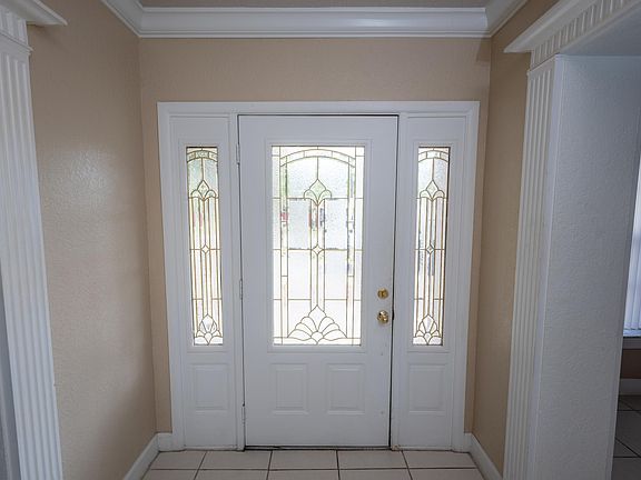 3rd image of 23102 Clearwater Pl