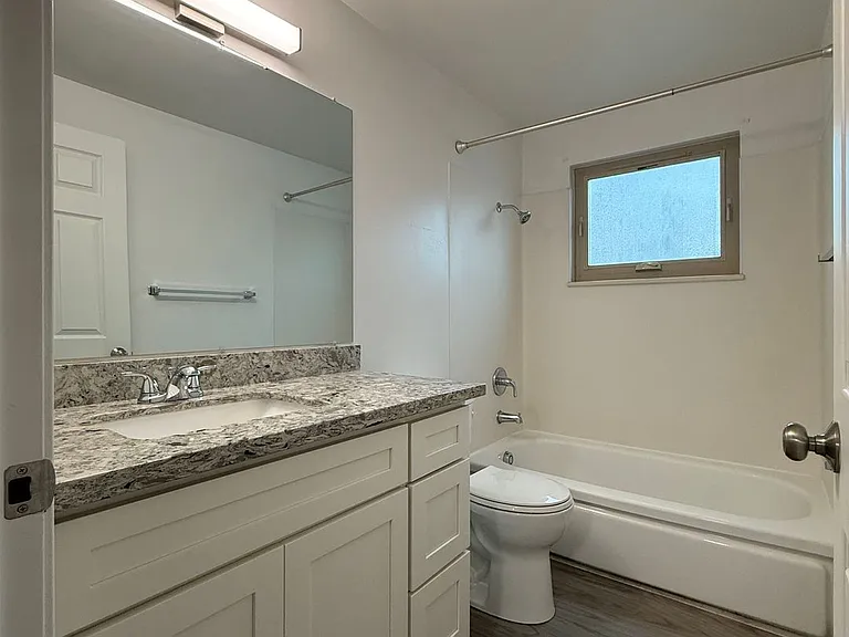 6100 24th Ave NW — Photo 10