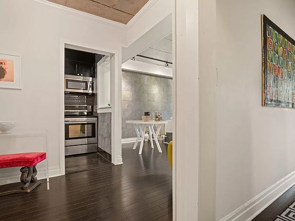 3rd image of 165 E 72nd St APT 12M