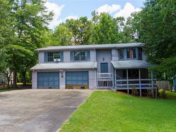 2822 Wood Hollow Ln, Jonesboro, GA 30236