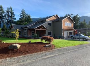 885 SE 12th St, North Bend, WA 98045