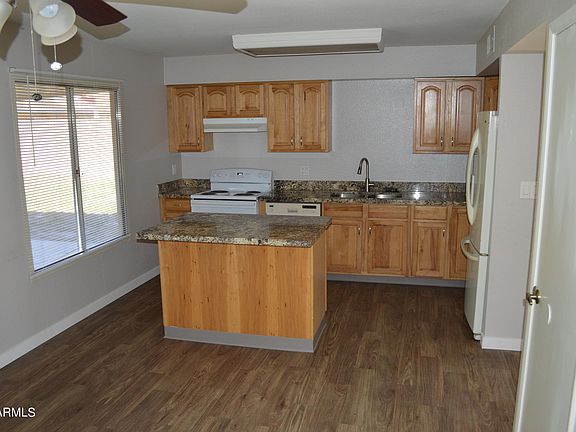 4th image of 12428 N 48TH Drive