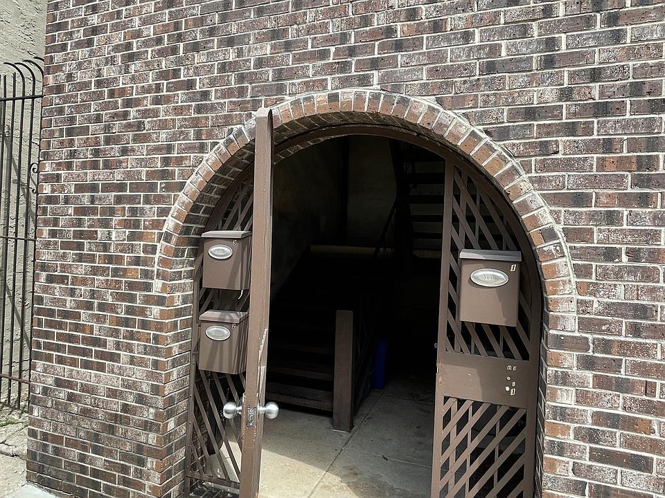 1st image of 1337 W Porter St #B