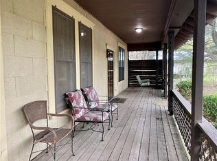 2206 Old Hearne Rd, Bryan, TX 77803