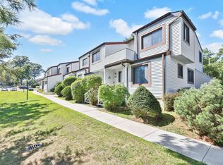 231 Cottonwood Rd #231, Newington, CT 06111