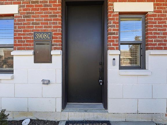 2nd image of 3908 Edwards Rd #C