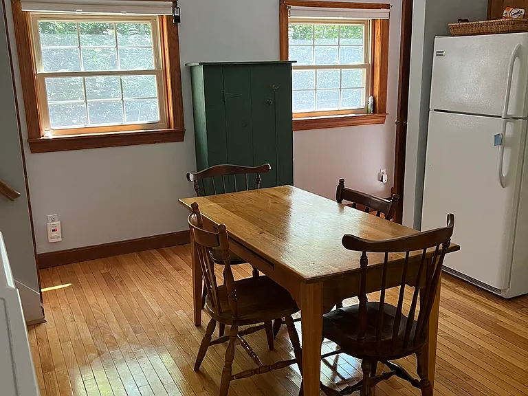 Fully equipped kitchen.
