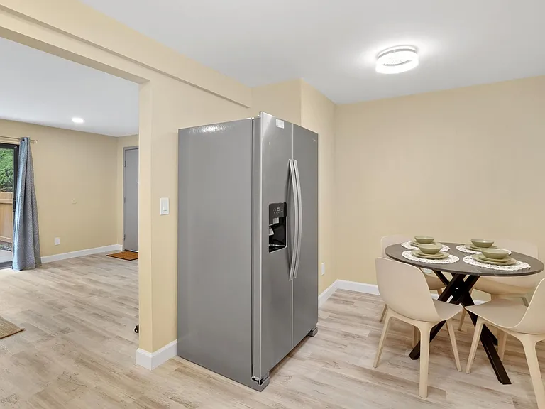1182 Calley Dr #1 — Photo 6