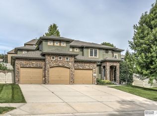 10166 Margo St, La Vista, NE 68128
