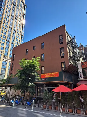 Rented by CitySites Real Estate Group | media 16