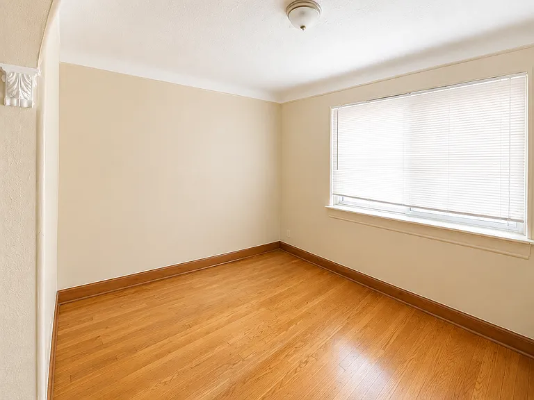 Den Left - Unfurnished