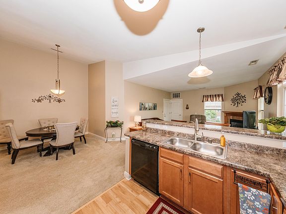 5th image of 2505 W Colonial Woods Dr