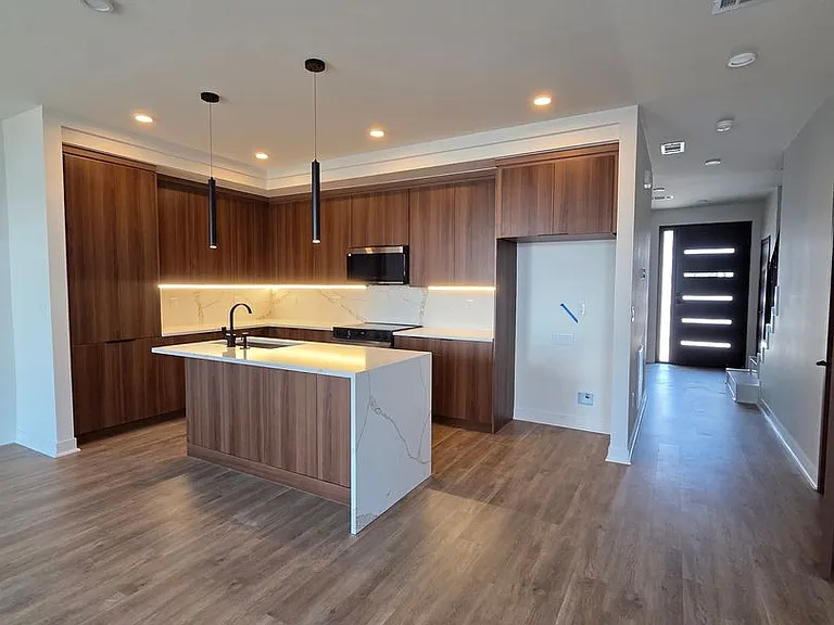 1106 Emilia Ave — Photo 4