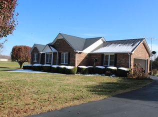 8676 Austin Bottom Rd, Baxter, TN 38544