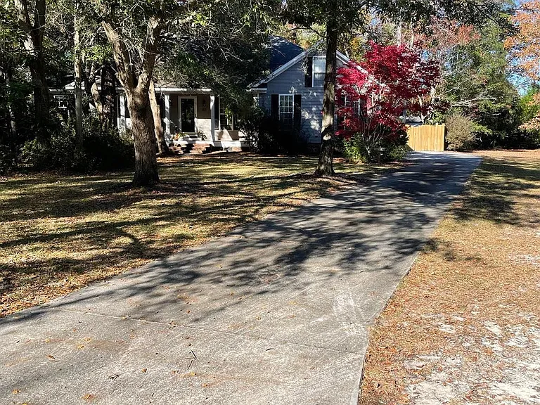 120 Hayfield Ct — Photo 3