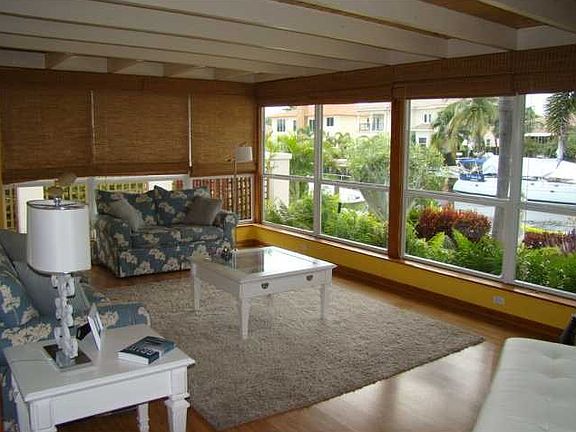 5th image of 227 Codrington Dr