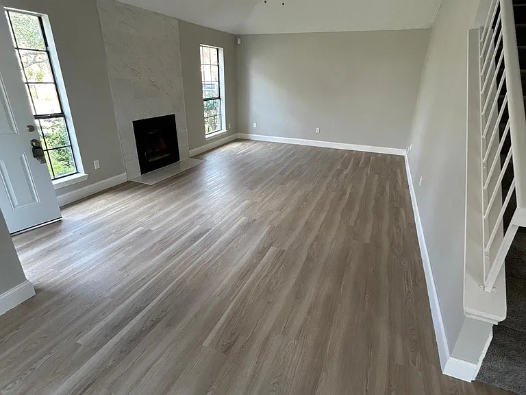 10348 Wood Heights Dr — Photo 2