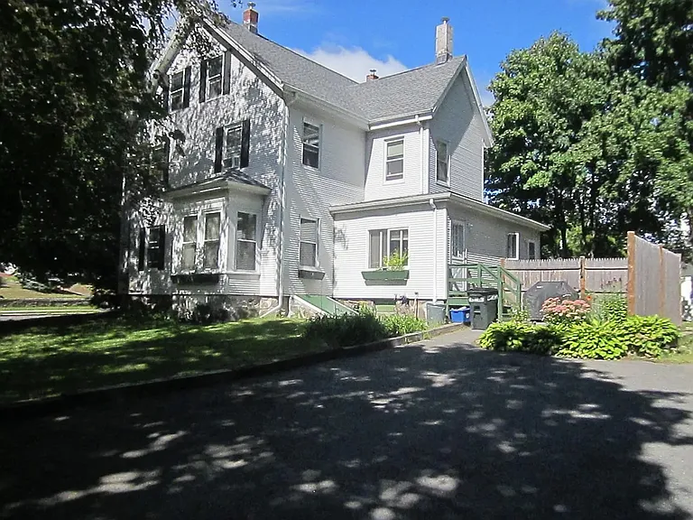 45 Elm St #45 — Photo 13