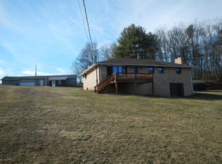 257 Golf Course Rd, Hunlock Creek, PA 18621