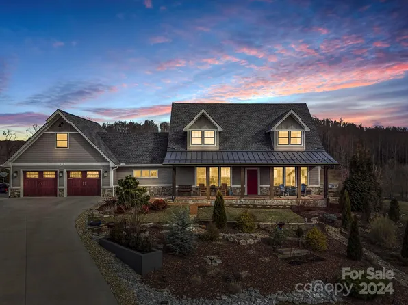 118 McKinley Dr, Hendersonville, NC 28792