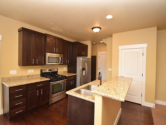 3rd image of 4056 S Olivia Ct