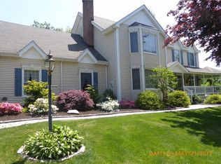 330 Harvest Ridge Rd, Stratford, CT 06614