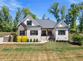 170 Arrow Glenn Ct, Advance, NC 27006