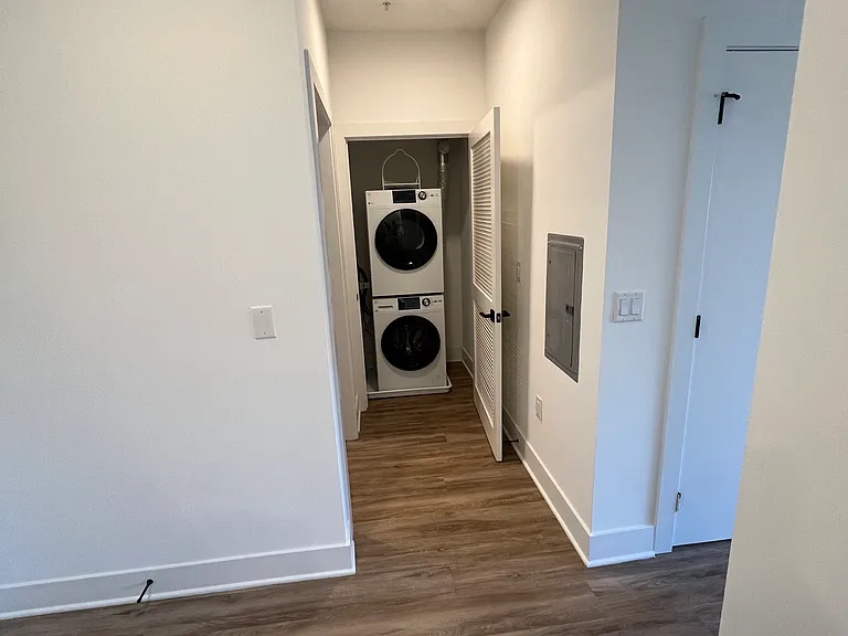 430 Cliff St #7 — Photo 4