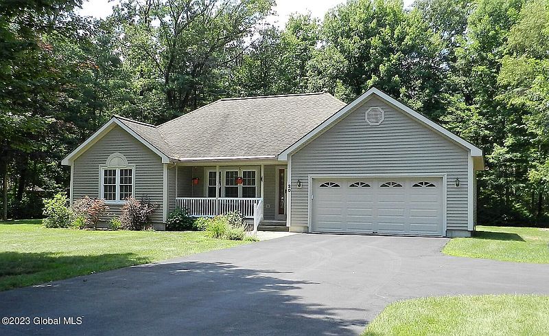 3rd image of 20 Cashmere Drive