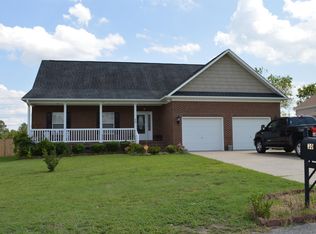 30 Silverthorne Dr, Sanford, NC 27332
