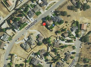 22042 McCarthy Dr, Tehachapi, CA 93561