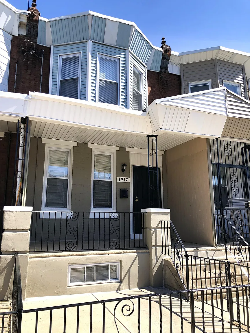 1917 E Tioga St photo 1