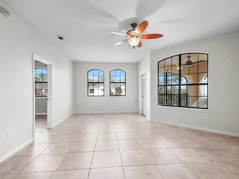 2221 Vista Cove Rd — Photo 10
