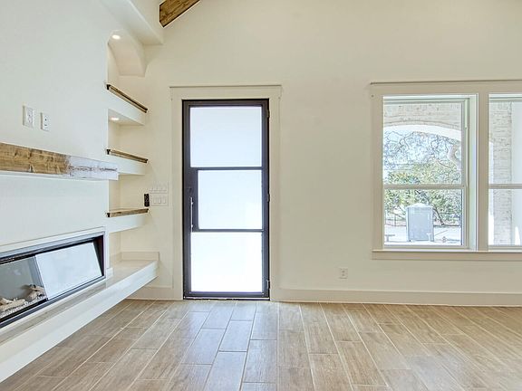 5th image of 1207 Tanglewood Trl