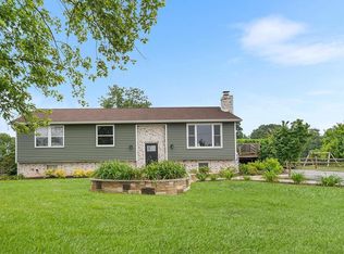 18747 Five Forks Rd, Stewartstown, PA 17363