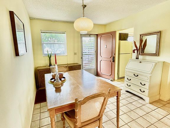 5th image of 790 Lori Drive #275